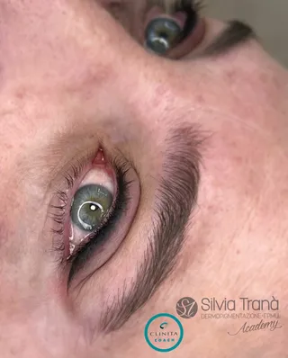 Infracigliare e soft eye-liner — foto 1 di 4
